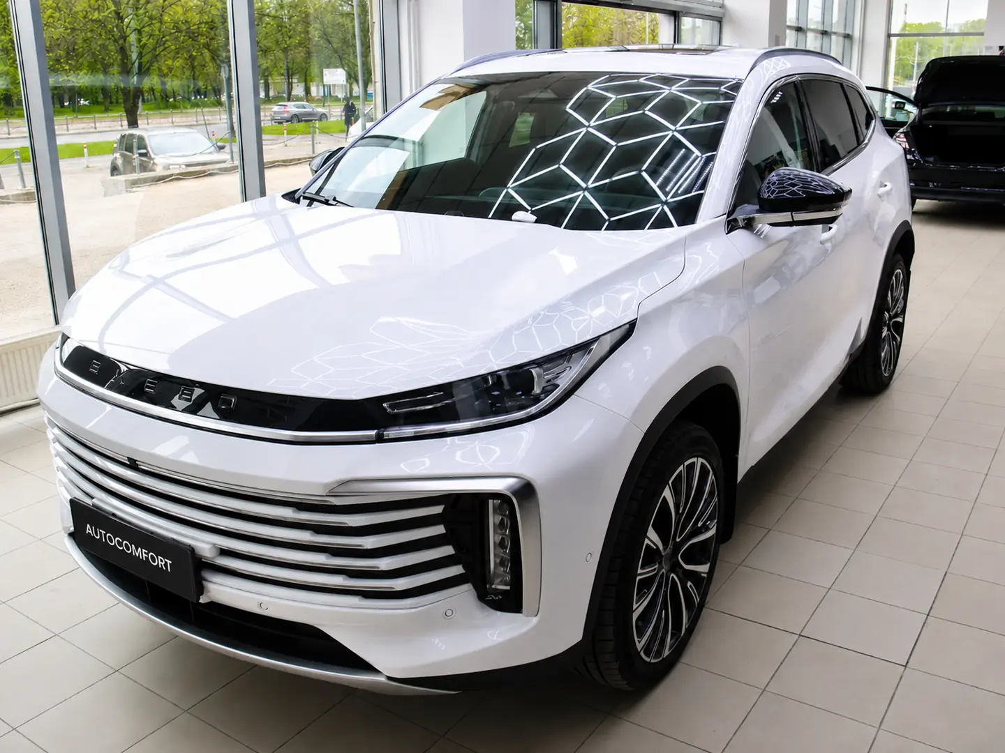 Exeed TXL — автомобиль после шумоизоляции